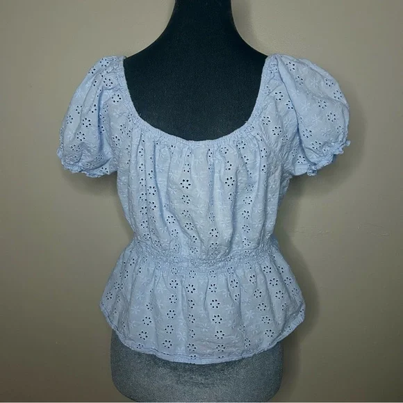 Candie’s blue eyelet babydoll top - Picture 3 of 7